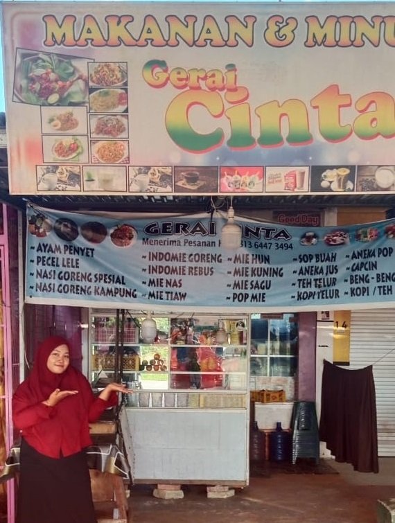 Foto Cinta Chintia Sari