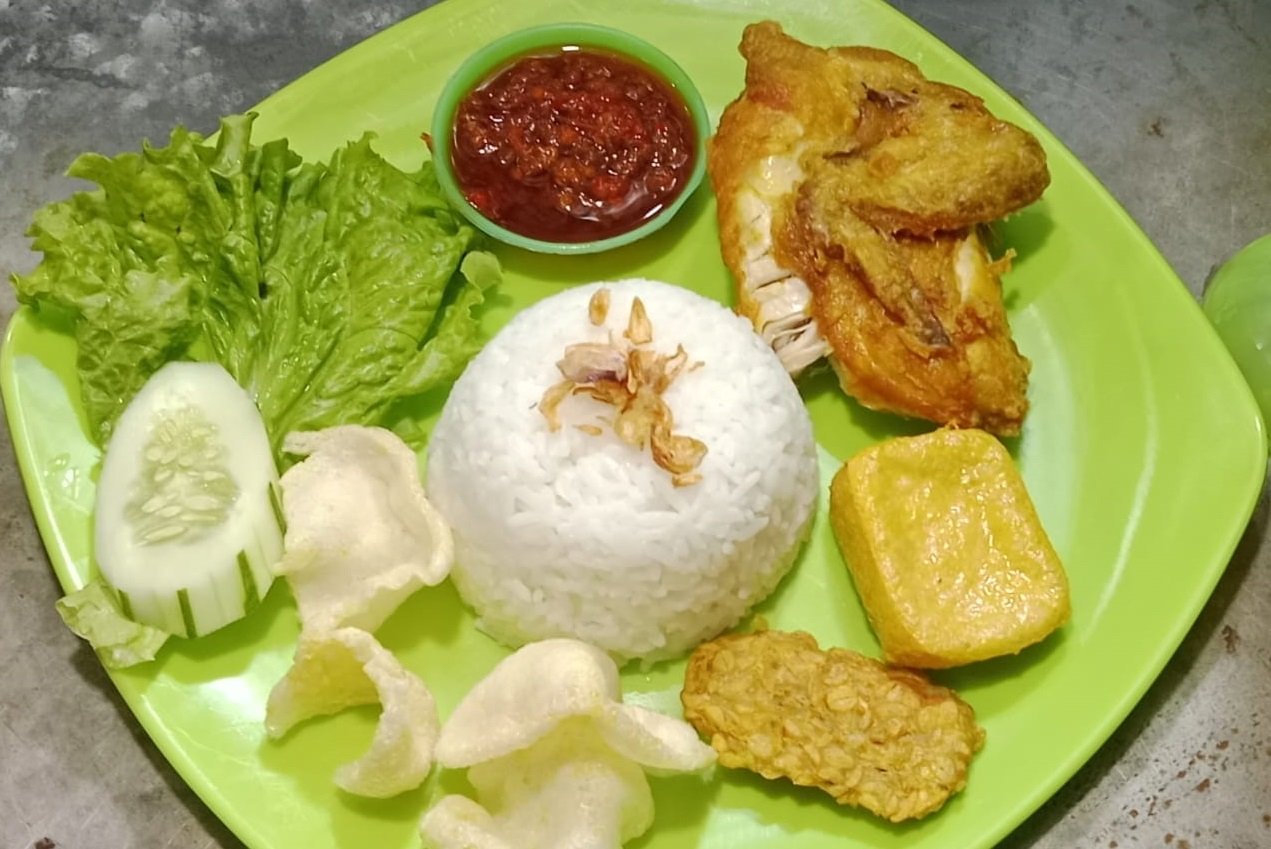 Ayam Penyet